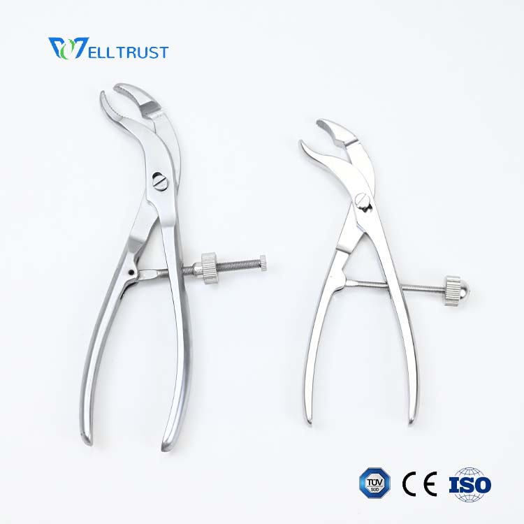 Self-Centering Bone Holding Forceps for Veterinary Orthopedic Surgery